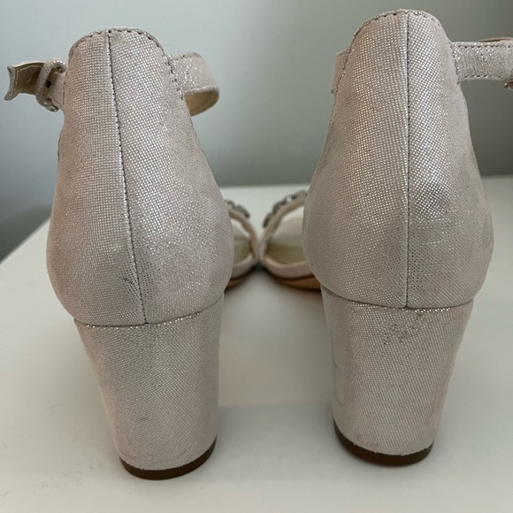 NWOB Naturalizer Sandals/Evening/Bridal Shoes Sz 9 Silver - Picture 5 of 10
